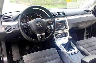 Седан Volkswagen Passat 2011 в Черновцах