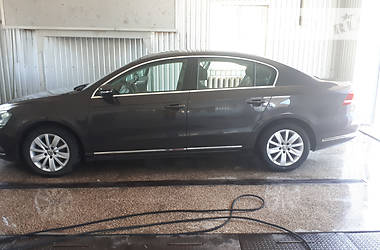 Седан Volkswagen Passat 2011 в Виннице