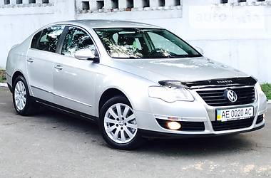 Седан Volkswagen Passat 2007 в Днепре