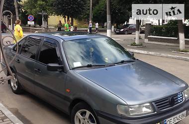 Седан Volkswagen Passat 1994 в Сторожинце