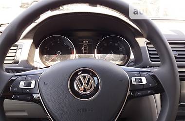 Седан Volkswagen Passat 2016 в Одессе