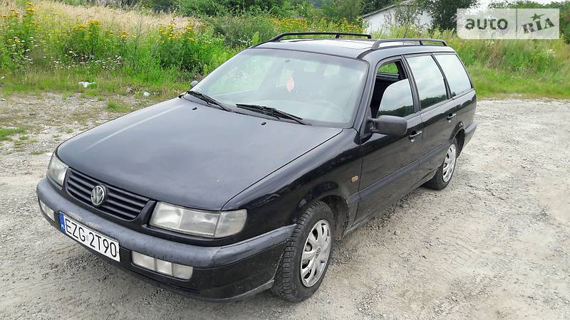 Універсал Volkswagen Passat 1994 в Миколаєві