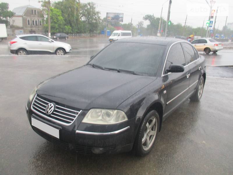 Седан Volkswagen Passat 2004 в Николаеве