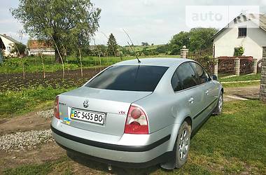 Седан Volkswagen Passat 2001 в Львове