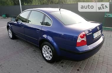 Седан Volkswagen Passat 2002 в Ивано-Франковске