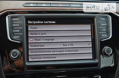 Седан Volkswagen Passat 2015 в Луцке