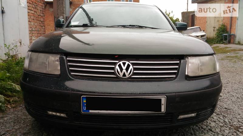 Седан Volkswagen Passat 1997 в Хмельницькому