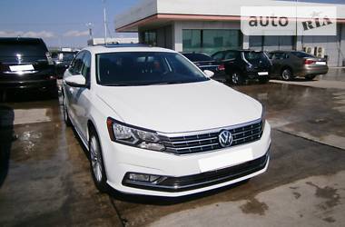 Седан Volkswagen Passat 2016 в Днепре