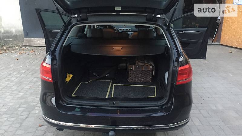 Универсал Volkswagen Passat 2012 в Ровно