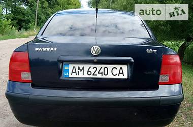 Седан Volkswagen Passat 1999 в Попільні