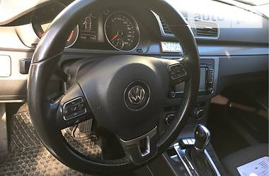 Седан Volkswagen Passat 2012 в Киеве