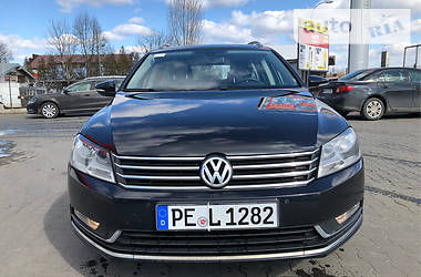 Универсал Volkswagen Passat 2014 в Хмельницком