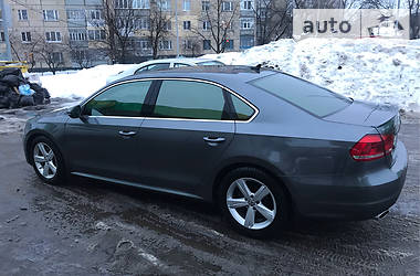 Седан Volkswagen Passat 2012 в Кропивницком