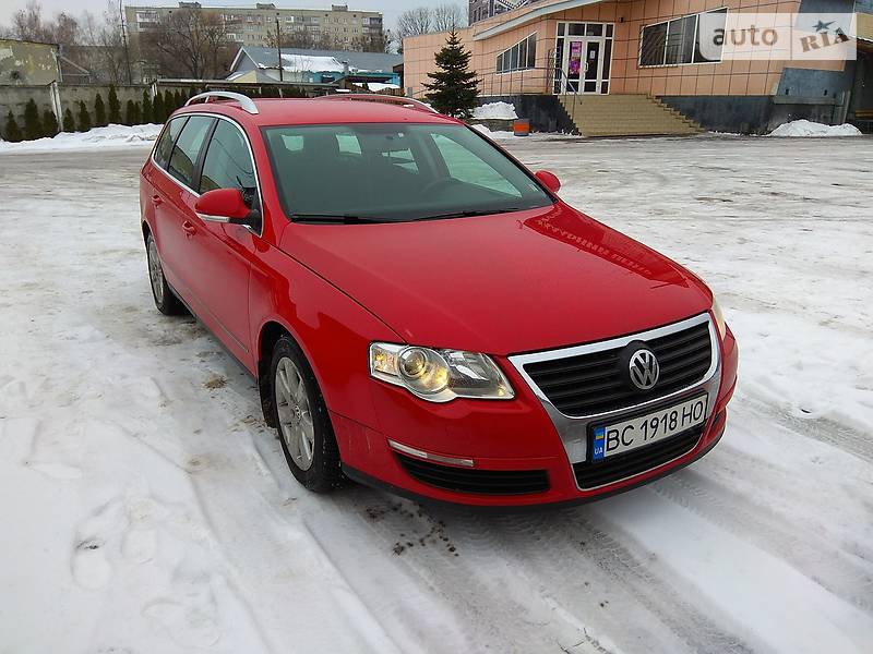 Універсал Volkswagen Passat 2010 в Червонограді