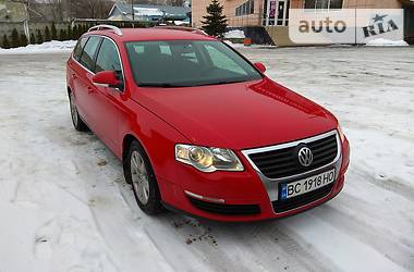 Універсал Volkswagen Passat 2010 в Червонограді