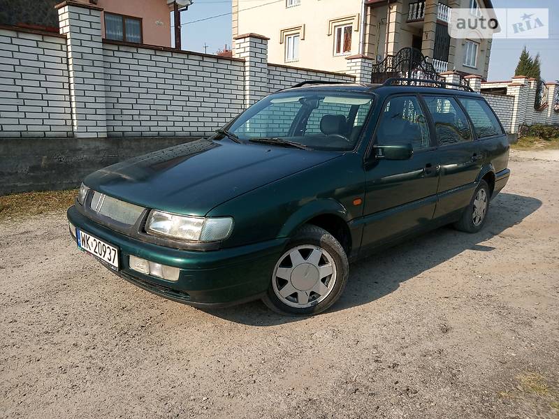 Універсал Volkswagen Passat 1996 в Миколаєві