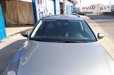 Універсал Volkswagen Passat 2011 в 