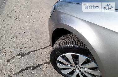 Універсал Volkswagen Passat 2011 в 