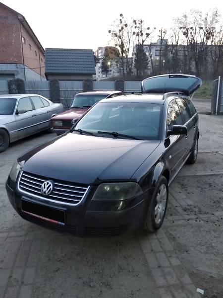 Універсал Volkswagen Passat 2001 в 