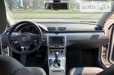 Седан Volkswagen Passat 2012 в Киеве