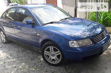 Седан Volkswagen Passat 1999 в Миколаєві