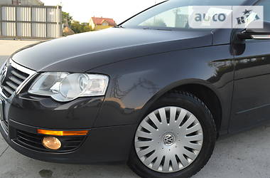 Универсал Volkswagen Passat 2010 в Дрогобыче