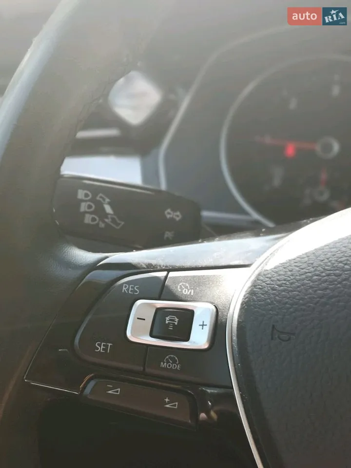2015 Volkswagen Passat - мініатюра 4