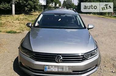 Універсал Volkswagen Passat 2015 в Ужгороді