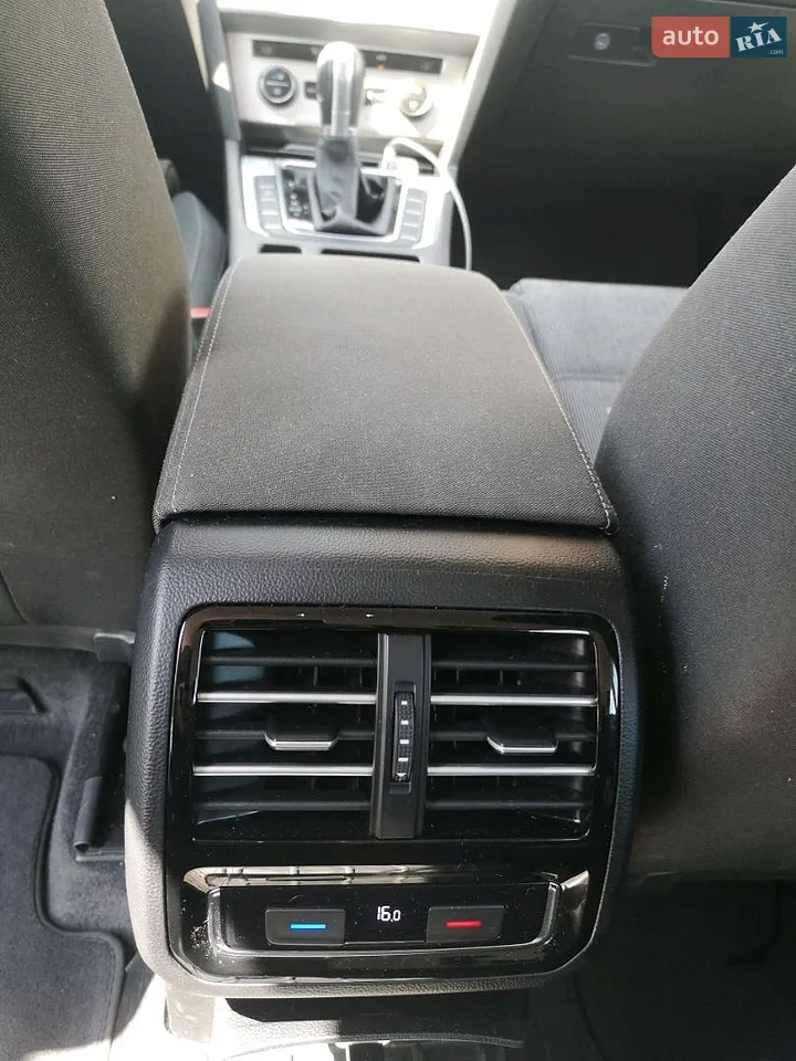 2015 Volkswagen Passat - мініатюра 31