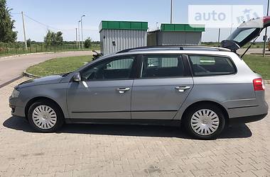 Універсал Volkswagen Passat 2006 в Чернівцях