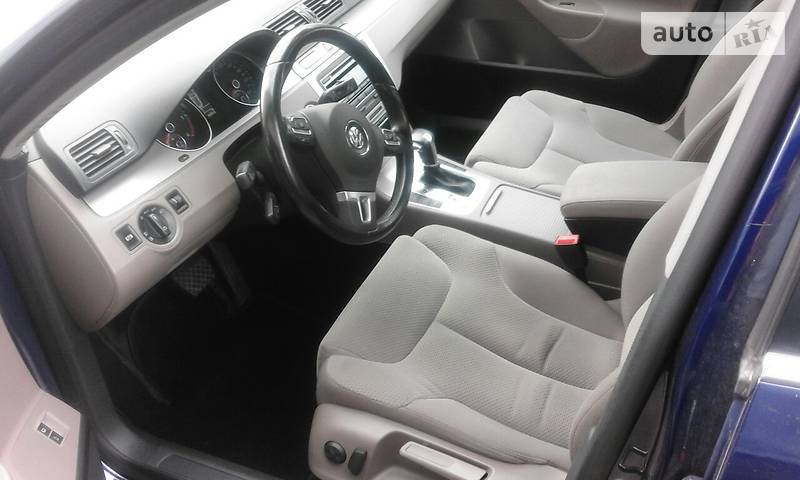 Універсал Volkswagen Passat 2010 в Львові
