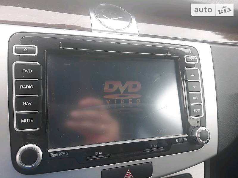 Седан Volkswagen Passat 2011 в Луцьку
