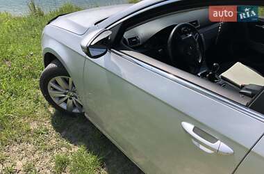 Универсал Volkswagen Passat 2012 в 