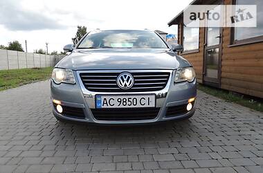 Універсал Volkswagen Passat 2008 в Нововолинську