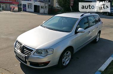 Универсал Volkswagen Passat 2010 в Киеве