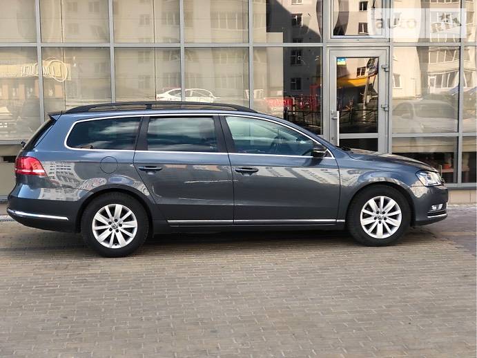 Універсал Volkswagen Passat 2013 в Хмельницькому