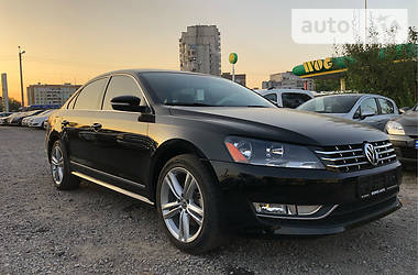 Седан Volkswagen Passat 2015 в Львові