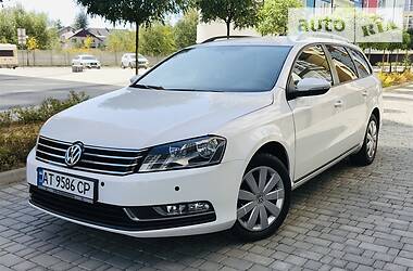 Універсал Volkswagen Passat 2014 в Івано-Франківську