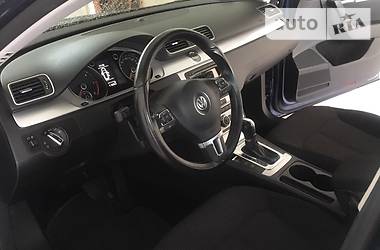 Универсал Volkswagen Passat 2012 в Сваляве