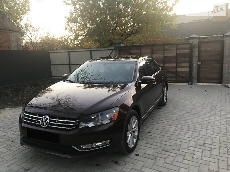 Седан Volkswagen Passat 2012 в Сумах