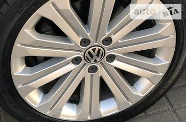 Седан Volkswagen Passat 2012 в Киеве