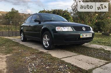 Седан Volkswagen Passat 1998 в Львові