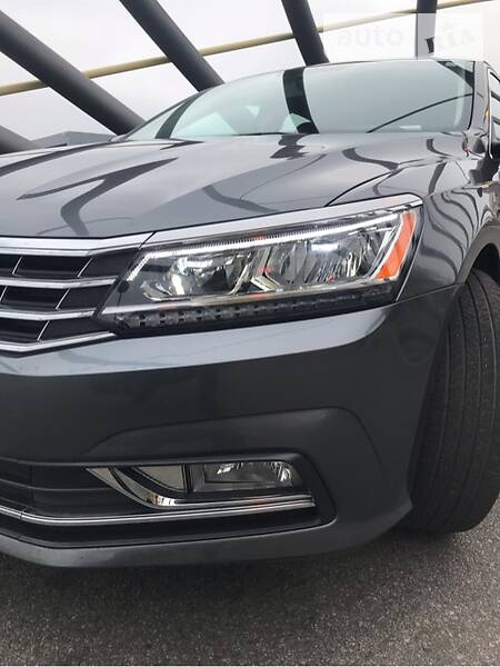 Седан Volkswagen Passat 2017 в Дніпрі