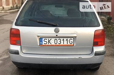 Универсал Volkswagen Passat 1998 в Ракитном