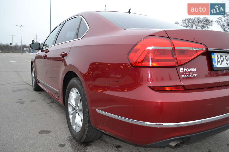 Седан Volkswagen Passat 2016 в Запоріжжі