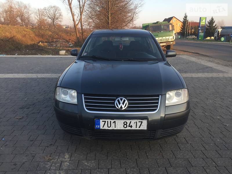 Седан Volkswagen Passat 2002 в Тячеві