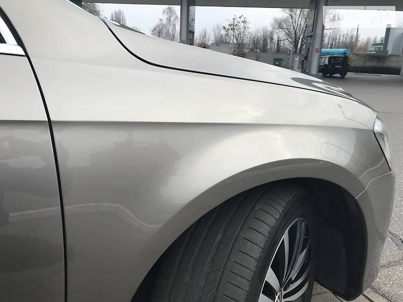 Універсал Volkswagen Passat 2012 в Черкасах