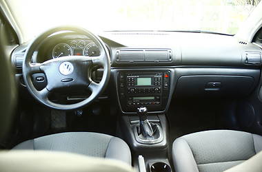 Універсал Volkswagen Passat 2005 в 