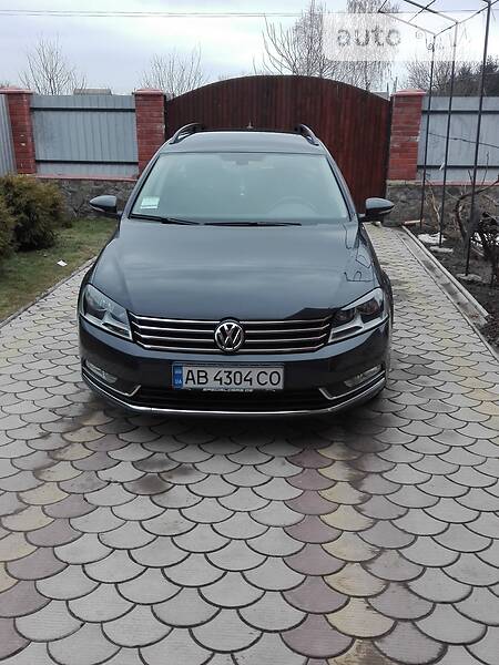 Універсал Volkswagen Passat 2013 в Хмільнику
