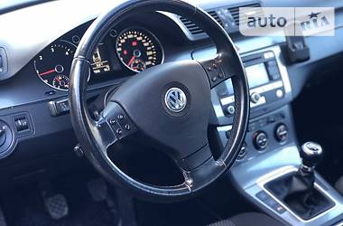 Универсал Volkswagen Passat 2009 в Дрогобыче